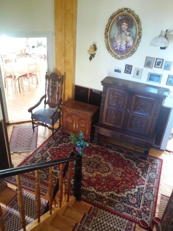 Imperia, Museums-hotel, Treppensteigen *